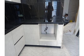 Кухня черно белая