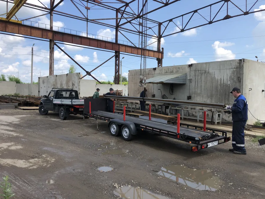 ПРИЦЕП -ДЛИННОМЕРНЫЙ "БАТРАК"