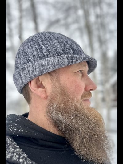 Шапка банная - шерсть мериноса 100% вязаная с вышивкой