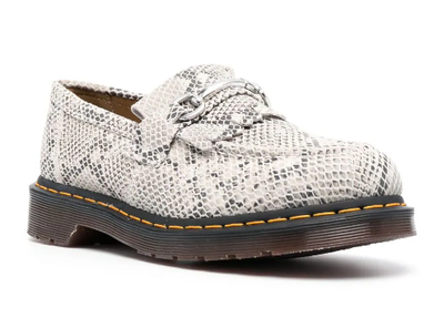 Лоферы Dr Martens Adrian Snaffle серые