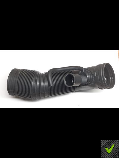 Патрубок воздушного фильтра VAG 11290191001