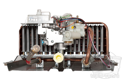 Газовая колонка Bosch WRD 15-2 G вид снизу