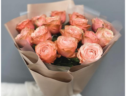 15 роз "Kahala" в упаковке