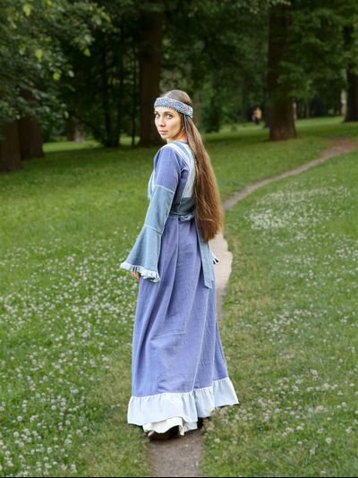 Платье &quot;Лебёдушка&quot; крапива