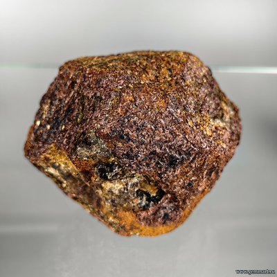 Альмандин (разн. гранат). Россия. 47*30*35мм