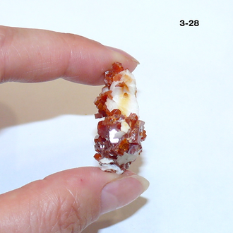 Ванадинит натуральный (щетка) №3-28: 30*23*15мм