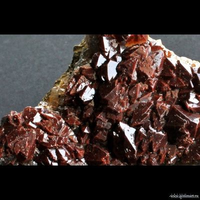 Кварц и гематит. Марокко. 115*74*46мм