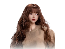 Женская голова (скульпт) с длинными каштановыми волосами и подвижными глазами - 1/6 scale Out of School series Zoe Head Sculpt (I8-H005A) - I8Toys