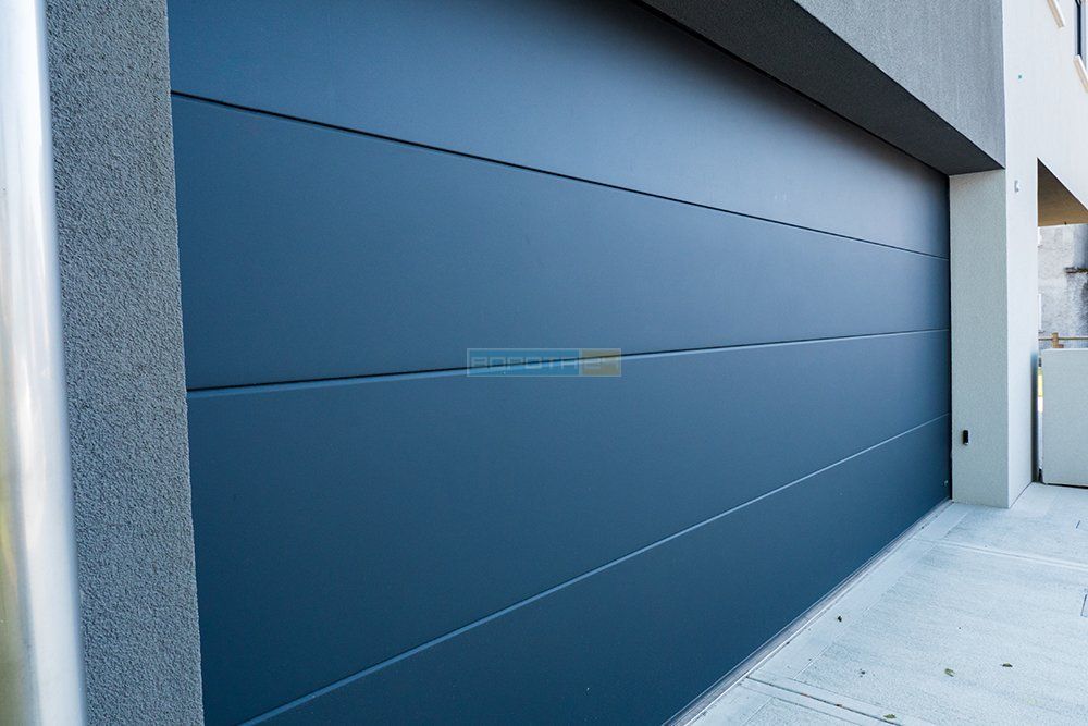 eksklyuzivnyie garazhnyie vorota - izgotovlenie vorot na garazh - Kiev, Harkov, Odessa Dnepr