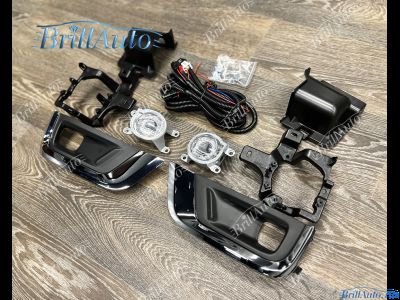 Противотуманки Toyota Land Cruiser 300