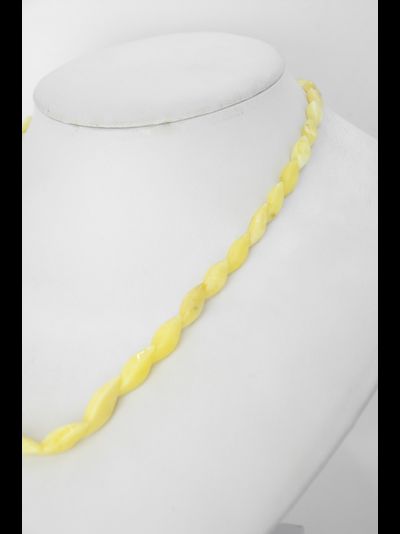 Бусы "Змейка" из молочного янтаря