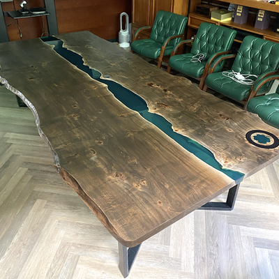 стол из слэба, стол из карагача, стол из дерева, стол из массива, стол в офис, большой стол с смолой