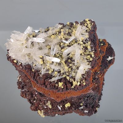 Гемиморфит, миметит (желтый), на лимоните. Мексика. 65*55*30мм