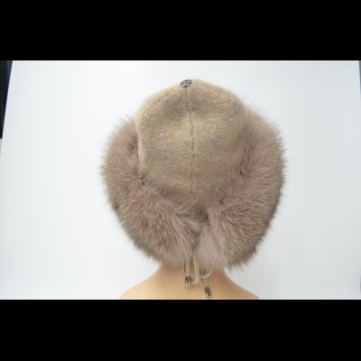 Шапка Vizio 1722 CCP бежевая мех