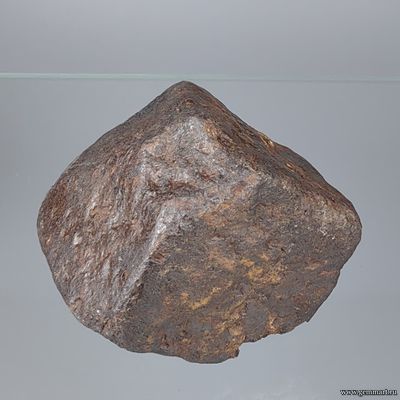 Лимонит по пириту. Южный Урал. Россия. 45*42*42мм