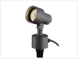 Ландшафтные светильники на колышке.