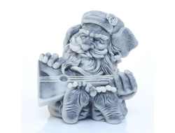 ДОМОВОЙ С БАЛАЛАЙКОЙ, ЛИТЬЕВОЙ МРАМОР. ОПТ