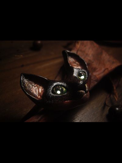 Необычная брошь с котом "Осенний Уголёк"