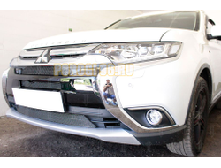 Защита радиатора Mitsubishi Outlander III 2015-2018 (3 части) black с парктроником и камерой PREMIUM