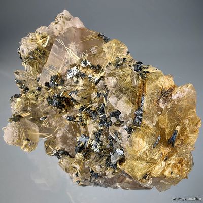 Рутил с гематитом, "звезды" на кварце. 70*45*35мм. (ААА)