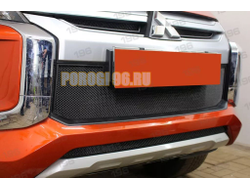 Защита радиатора для Mitsubishi L200 2019- black верх