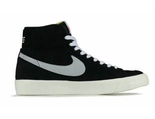 Nike blazer mid black gum top