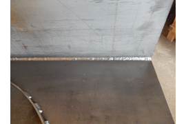 Сборочные работы ведутся настоящими профессионалами своего дела.