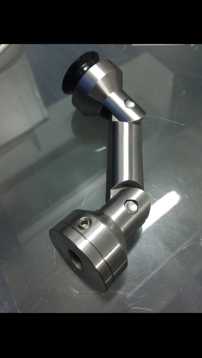 a803 Коннектор стекло-стена регулир с зенковкой