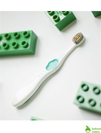 ДЕТСКАЯ ЗУБНАЯ КИСТЬ MONTCAROTTE GREEN KIDS TOOTHBRUSH