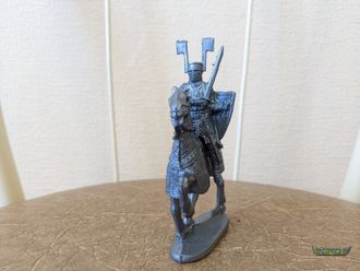 Рыцарь Всадник №16 (Меч и рога) 58мм  (без лошади)
