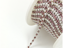 Стразовая цепь SS6  цапа серебро цвет жемчужный/фиолетовый