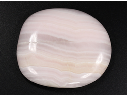 Манганокальцит (с розовой флуоресценцией в УФ), полировка плоская, Перу (43*37*7 мм, 26 г) №35718