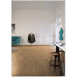 Ламинат Wineo Дуб Баланс Коричневый LA181MV4 в интерьере