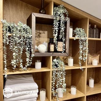 Встроенный стеллаж для ванной комнаты