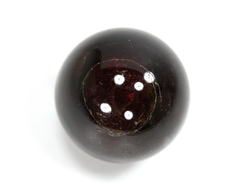 Шар Гранат Альмандин, Индия (16 мм, 8,1 г) №35925