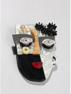 Брошь "Лицо абстракция" серая акрил