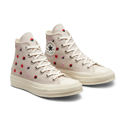 Womens chuck taylor converse hotsell
