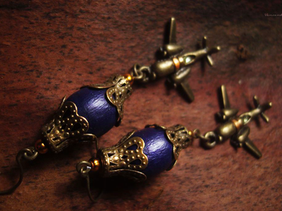 Благотворительность. Серьги "Ветер крепчает" с самолётиками