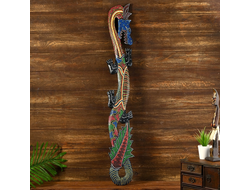 Модель № W157: панно "Дракон" из дерева албезии (цвета - в ассортименте)