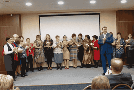 Президент "ДЭНАС" С.Ю. Рявкин наградил самых успешных екатеринбургских дистрибьюторов