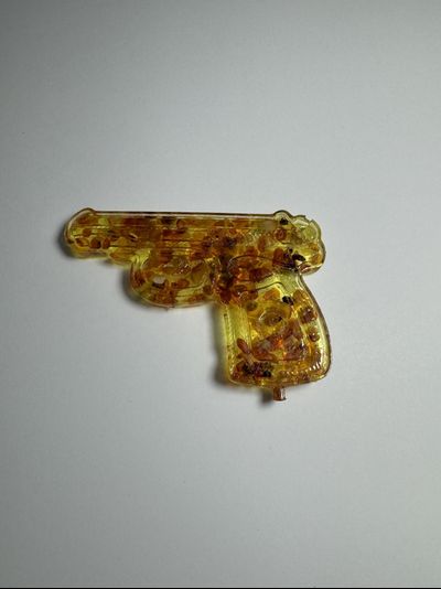 Магнит пистолет