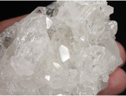 Кварц горный хрусталь, друза, Бразилия (80*58*45 мм, 229 г) №37951