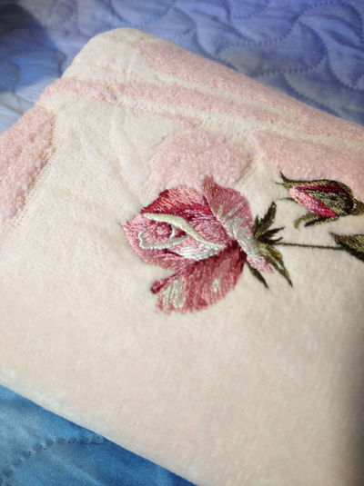 Набор махровых полотенец для рук с вышивкой Розочки, 35х35 и 35х75 см