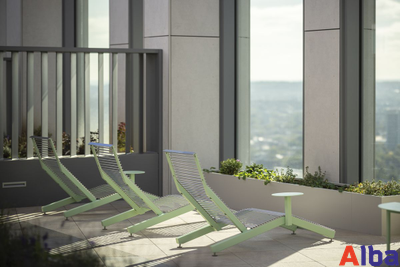 шезлонг уличный для городских пространств