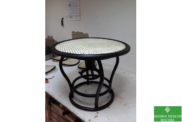 Отреставрированный стол ротанг
☎ 