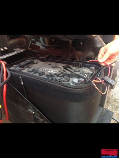 Термозащита для АКБ грузовых автомобилей ТЗГ-10А (КОМПЛЕКТ ИЗ 2-Х ТЕРМОСОВ С ОТДЕЛЬНОЙ КРЫШКОЙ ДЛЯ 2-Х АКБ БЕЗ НАГРЕВАТЕЛЕЙ НТА-3/2 (приобретаются отдельно), АКБ А/h: 190, Габариты, мм: 522x238x215 , автомобиль КАМАЗ с вертикальным расположением АКБ)