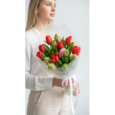 Букет цветов на 8 марта № 769