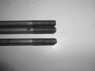 Шпилька головки цилиндра Вятка