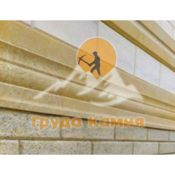 Цокольный карниз