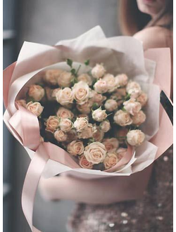 11 НЕЖНЫХ КУСТОВЫХ РОЗ